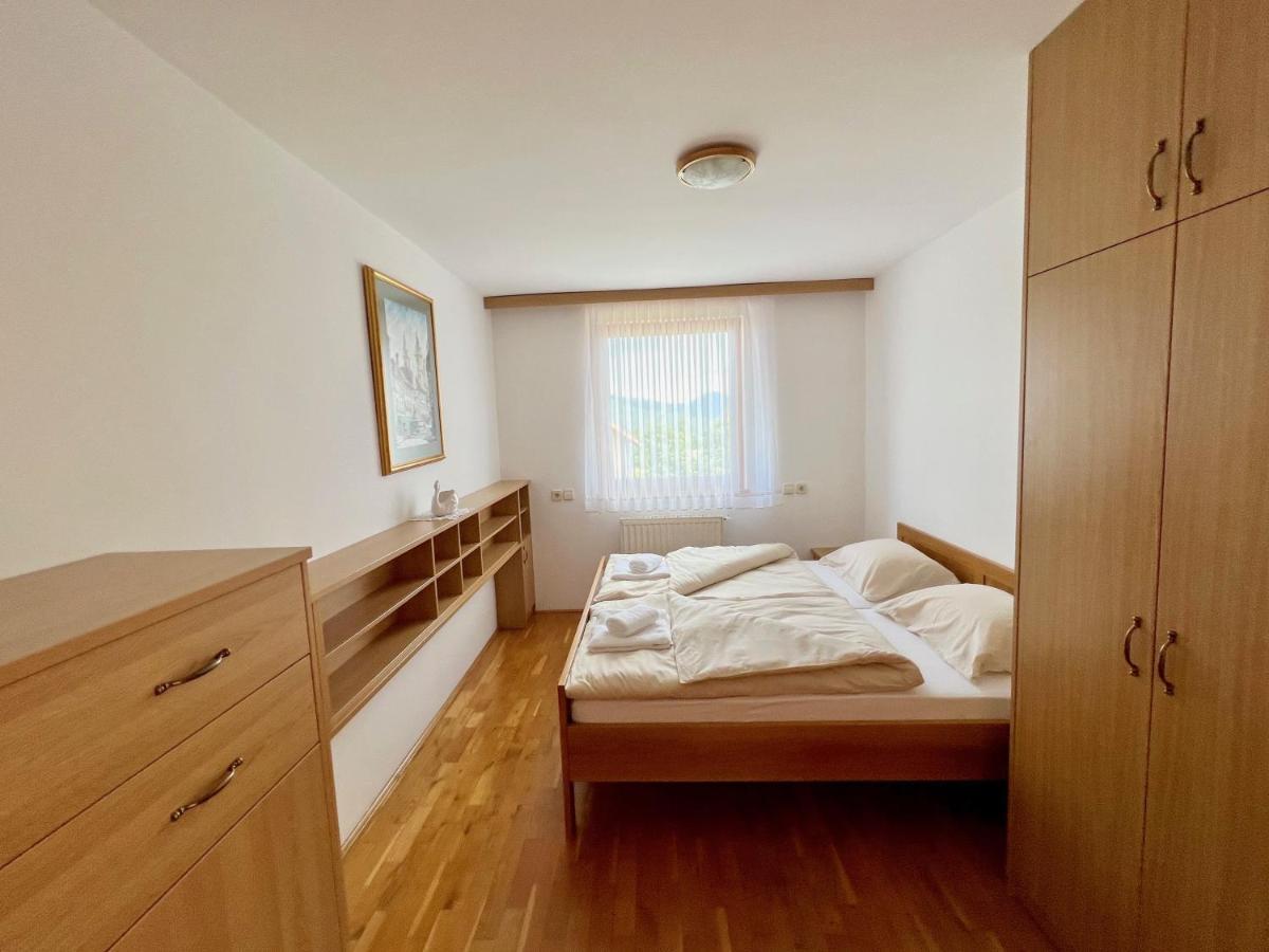 Guest House Domacija Krnc Hrib pri Hinjah Екстер'єр фото