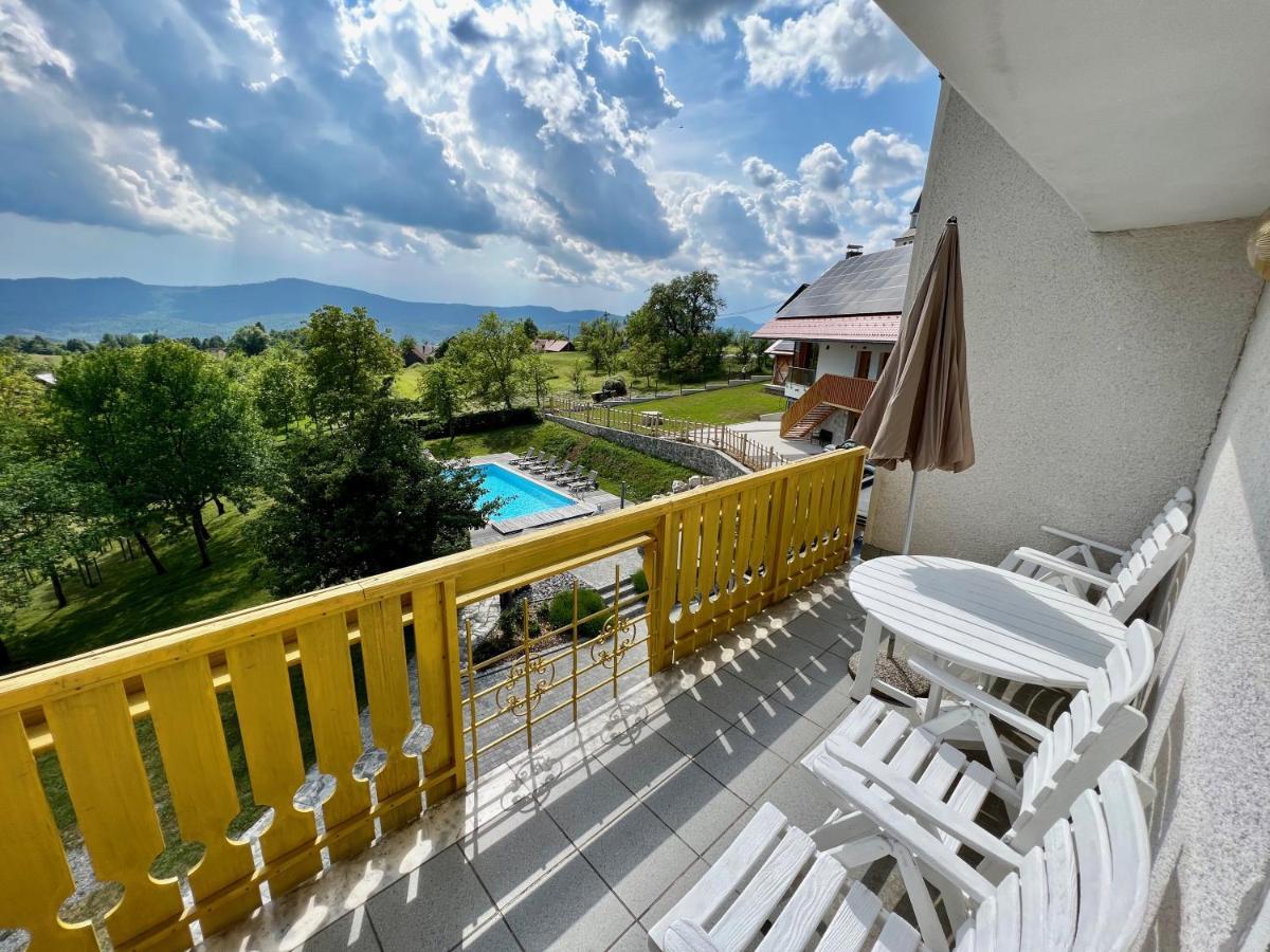 Guest House Domacija Krnc Hrib pri Hinjah Екстер'єр фото